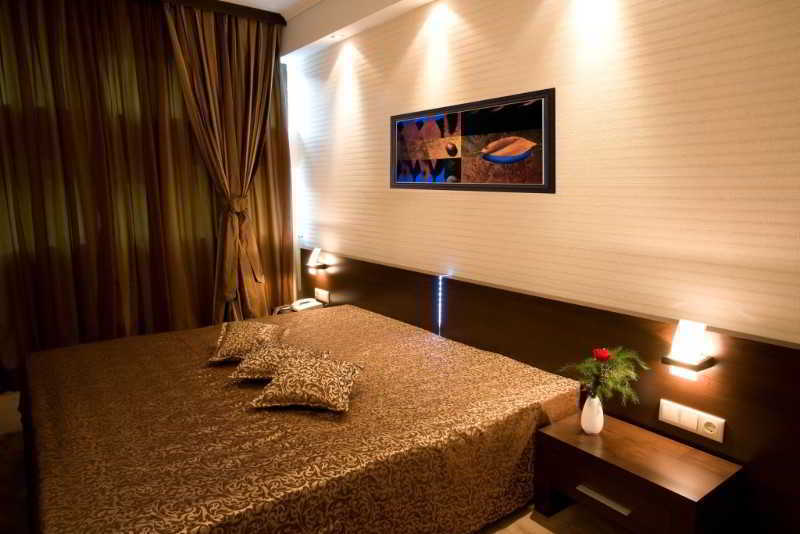 帕森克温泉酒店 代温 外观 照片 A bedroom